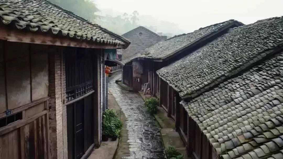 此间不负
